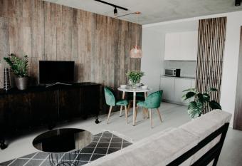 ERTA Anyk    i   Namai has Balcony rooms