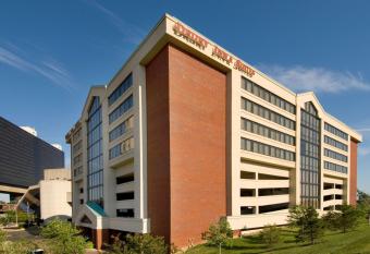 Drury Plaza Hotel Columbus Downtown allows 18 year olds to book a room