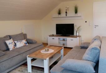 Ferienwohnung Giovanni has Balcony rooms