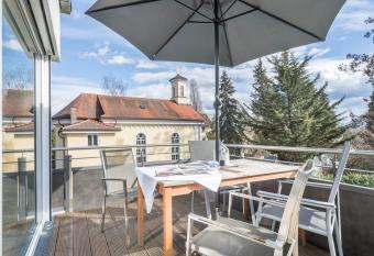 Parkside has Balcony rooms