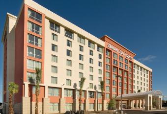 Drury Inn & Suites near Universal Orlando Resort allows 18 year olds to book a room