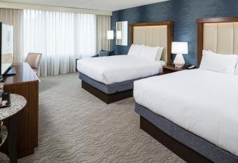 DoubleTree by Hilton Boston o Andover has Balcony rooms