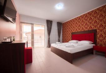 Pensiune Aymar has Balcony rooms