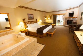 Great Wolf Lodge Concord has Balcony rooms