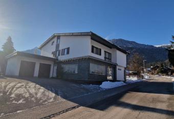 Ferienwohnung R  tikon has Balcony rooms