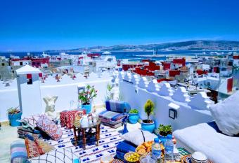 Dar Tinj  a allows 18 year olds to book a room