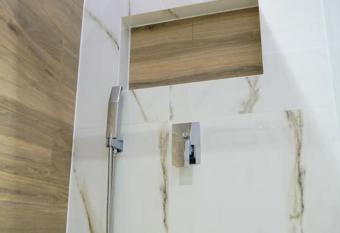 P&K DESIGN LTD FLATS has Balcony rooms