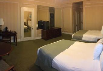 Arlington Resort Hotel & Spa allows 18 year olds to book a room