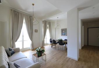 B&B Dimora del Duomo allows 18 year olds to book a room