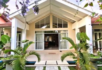 Casa Mira Boutique Villa has Balcony rooms