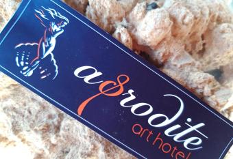 Aphrodite Art Hotel Aegina has Balcony rooms