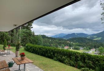 Haus Colorado am Gaisberg has Balcony rooms