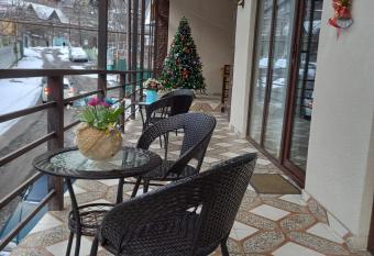 Guest House IVO has Balcony rooms