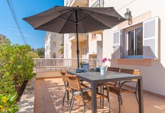 Ca n Pere Roc has Balcony rooms