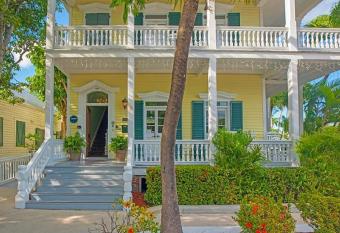 La Pensione Inn - Adult Exclusive has Balcony rooms