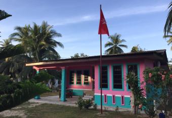 Seri Pengkalan Homestay allows 18 year olds to book a room