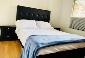 SPACIOUS 2 BEDROOM APARTMENT GREAT LOCATION (202) has Balcony rooms