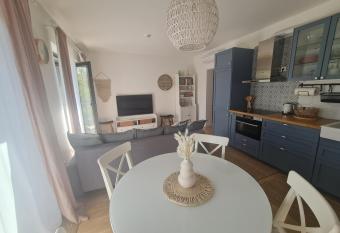 Smelt   - Holiday Apartment in Juodkrant   allows 18 year olds to book a room