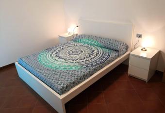 Home Holidays Pisa allows 18 year olds to book a room