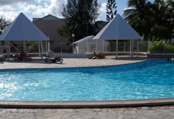 STUDIO FACE MARINA has Balcony rooms