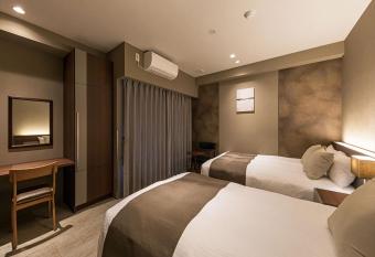 HOTEL SHINPOIN OSAKA has Balcony rooms