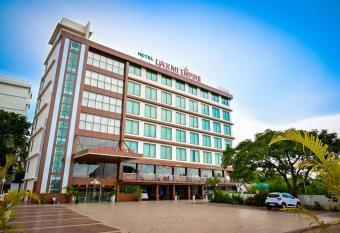 Hotel Laxmi Empire allows 18 year olds to book a room