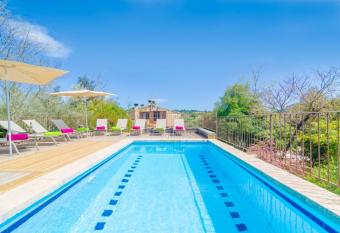 Can Toni De Sa Bogura has Balcony rooms