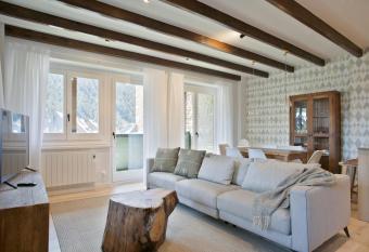 Luderna - Apartamento con terraza Bonaigua A4 Varicauba has Balcony rooms