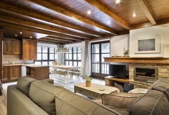 Luderna - Apartamento Val de Ruda B1 Mor  do has Balcony rooms