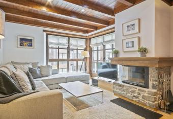 Luderna - Apartamento Val de Ruda B15 Baretja has Balcony rooms