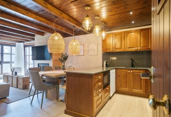 Luderna - Apartamento Val de Ruda B3 Entecada has Balcony rooms