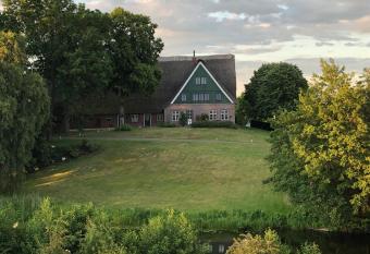 Gut Bielenberg allows 18 year olds to book a room