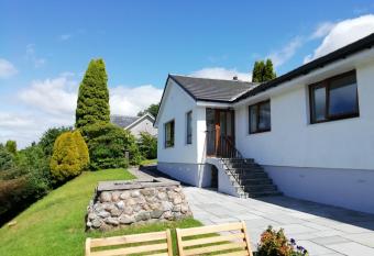 Black Sheep Bunkhouse allows 18 year olds to book a room