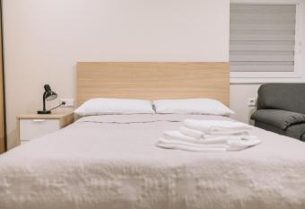 TAIKOS 8 allows 18 year olds to book a room