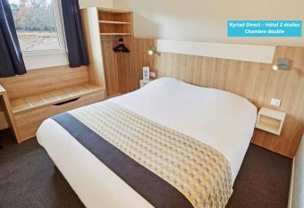 Kyriad Direct Auxerre - Appoigny allows 18 year olds to book a room