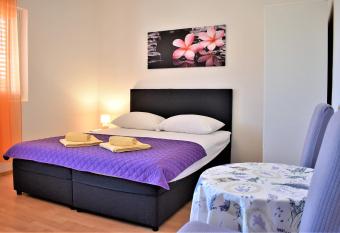 Rooms in family house Vera has Balcony rooms