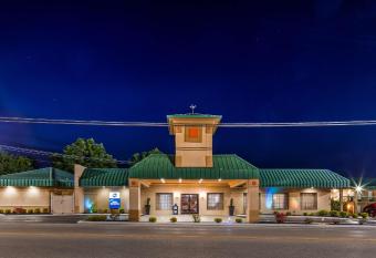 The Inn At Tree City, BW Signature Collection allows 18 year olds to book a room