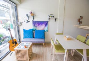 KM Hostel allows 18 year olds to book a room