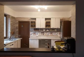 Casa Soarelui has Balcony rooms