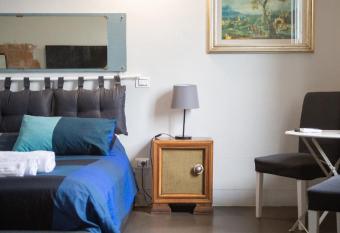 B&Big Prato has Balcony rooms