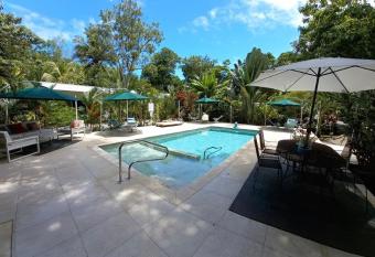 Ojochal Gardens has Balcony rooms