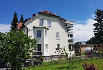 Green Hill Apartments - Feldkirch has Balcony rooms