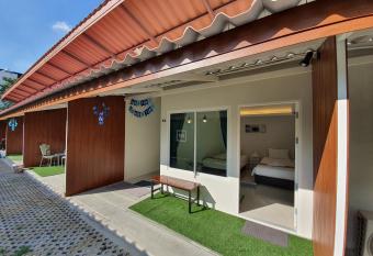 Napa Hostel Samrong Station allows 18 year olds to book a room