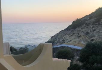 2 bedrooms appartement at Carvoeiro 20 m away from the beach with sea view and enclosed garden has Balcony rooms