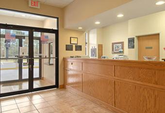 Super 8 by Wyndham Pascagoula has Smoking rooms