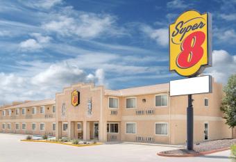 Super 8 by Wyndham Bloomfield has Smoking rooms