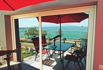 Casa Del Mare has Balcony rooms