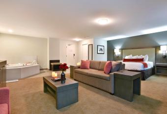 Best Western Cowichan Valley Inn allows 18 year olds to book a room