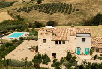 B&B Torre Dell Angelo has Balcony rooms