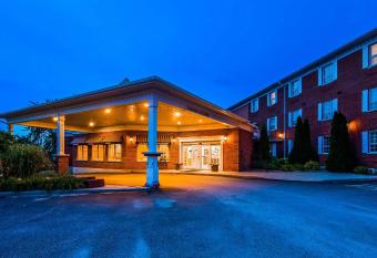 SureStay Plus Hotel by Best Western Kincardine has Balcony rooms